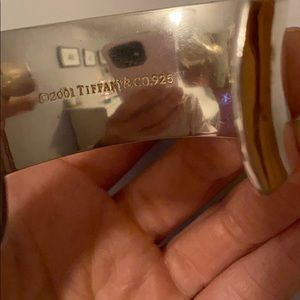 This is the underside of the bracelet !!